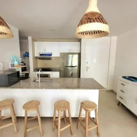 Beachfront - Apto De Playa - Morros Iii Apartamento